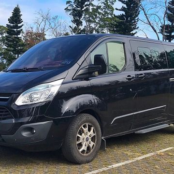 高雄－墾丁包車接駁服務，我們提供五人座休旅車與九座商務車型，均由熱情專業的司機來服務。您可自行選擇搭車時間和上下車地點，讓行程更輕鬆自由，專業又貼心的服務是您往返高雄墾丁自由行最明智的選擇，給我們機會來服務您。