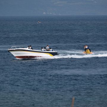 墾丁南勇浮潛，是後壁湖最推薦的水上活動業者，有合法執照，所有活動皆含保險，並有專業教練帶領下，讓您用優惠的價格玩得盡興又安心！
<br><br>
浮潛/快艇/香蕉船/甜甜圈/海戰車(大腳丫)/水上摩托車/大力水手，以上任選5種
