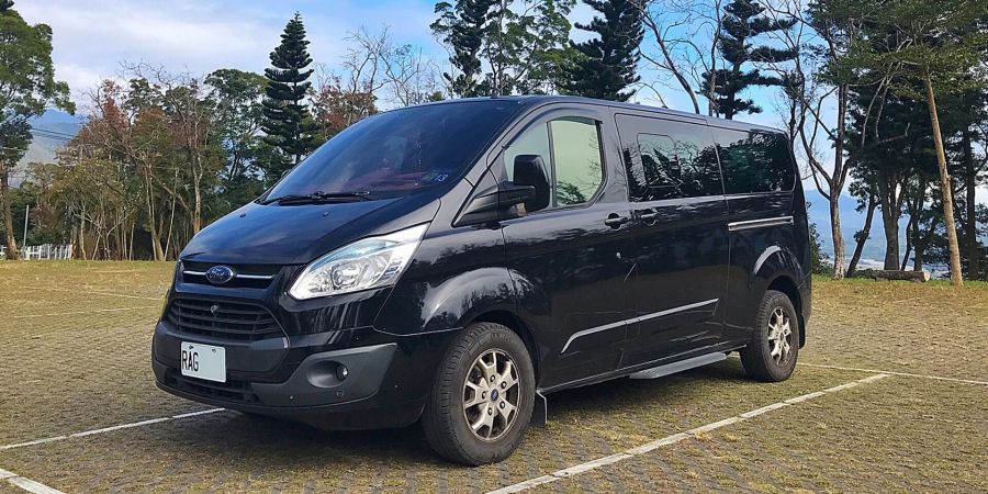 專車外觀（九座之一）